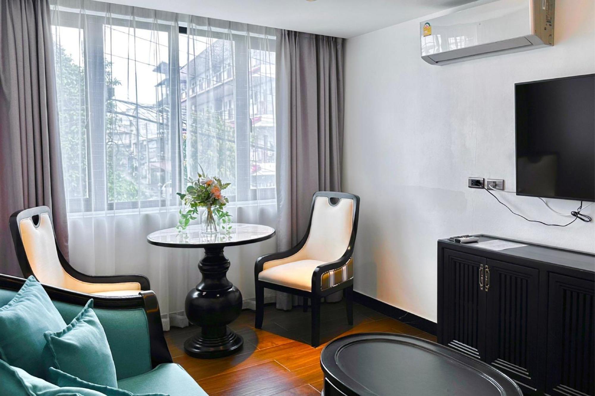 Glory Boutique Suites 清迈古城荣耀精品酒店 Csiangmaj Kültér fotó