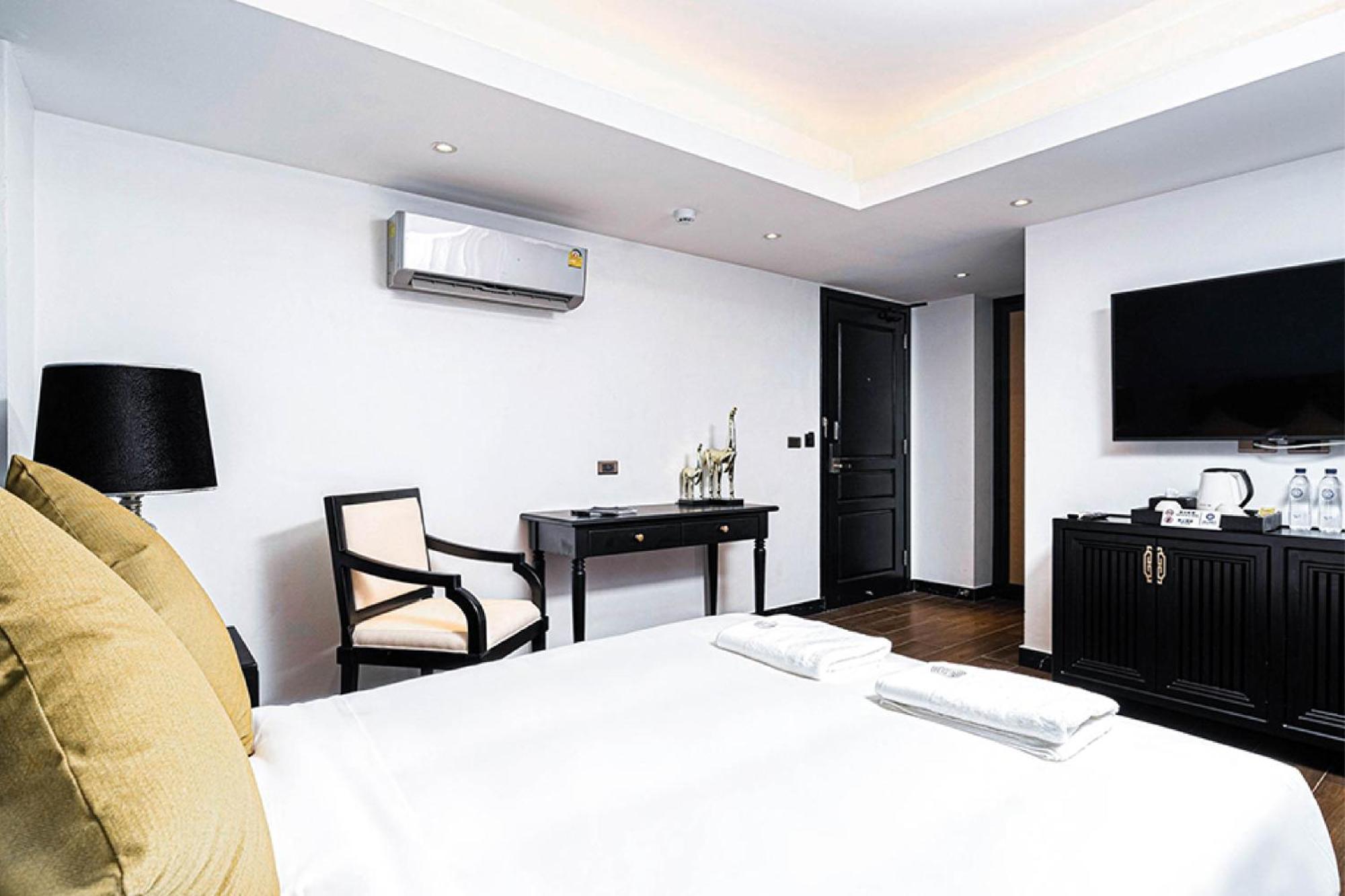 Glory Boutique Suites 清迈古城荣耀精品酒店 Csiangmaj Kültér fotó