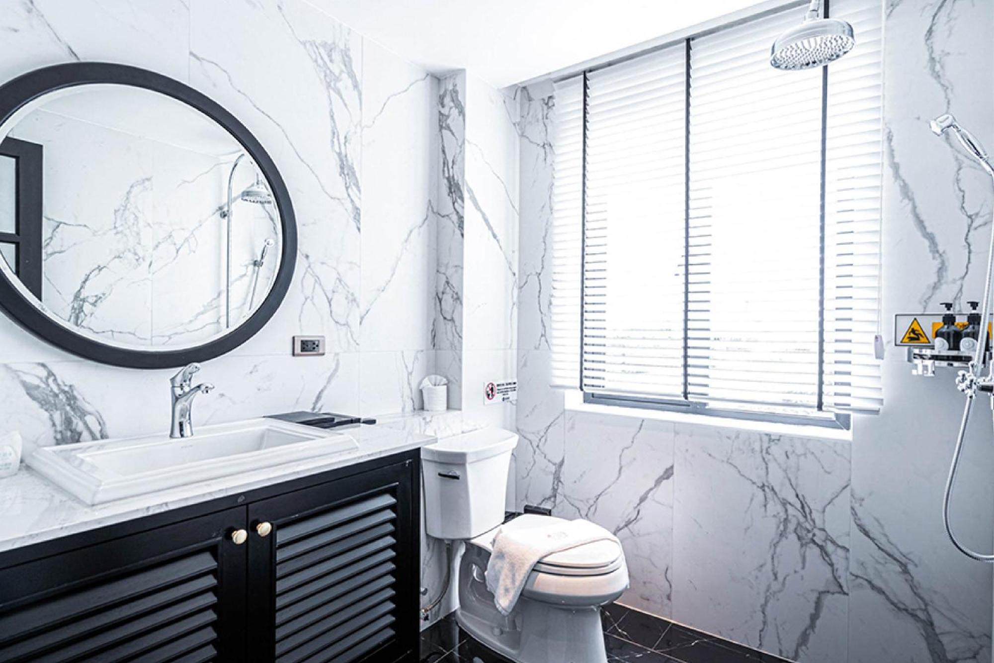 Glory Boutique Suites 清迈古城荣耀精品酒店 Csiangmaj Kültér fotó