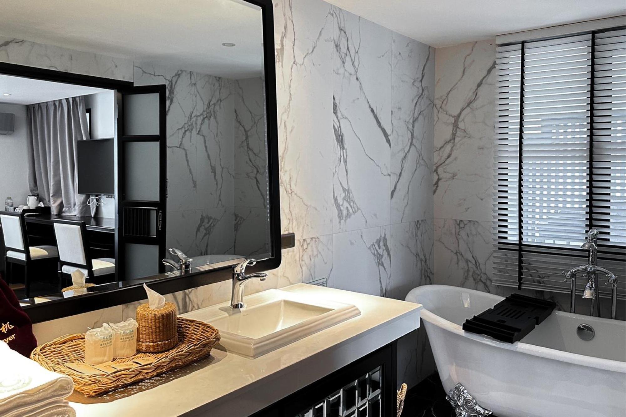 Glory Boutique Suites 清迈古城荣耀精品酒店 Csiangmaj Kültér fotó
