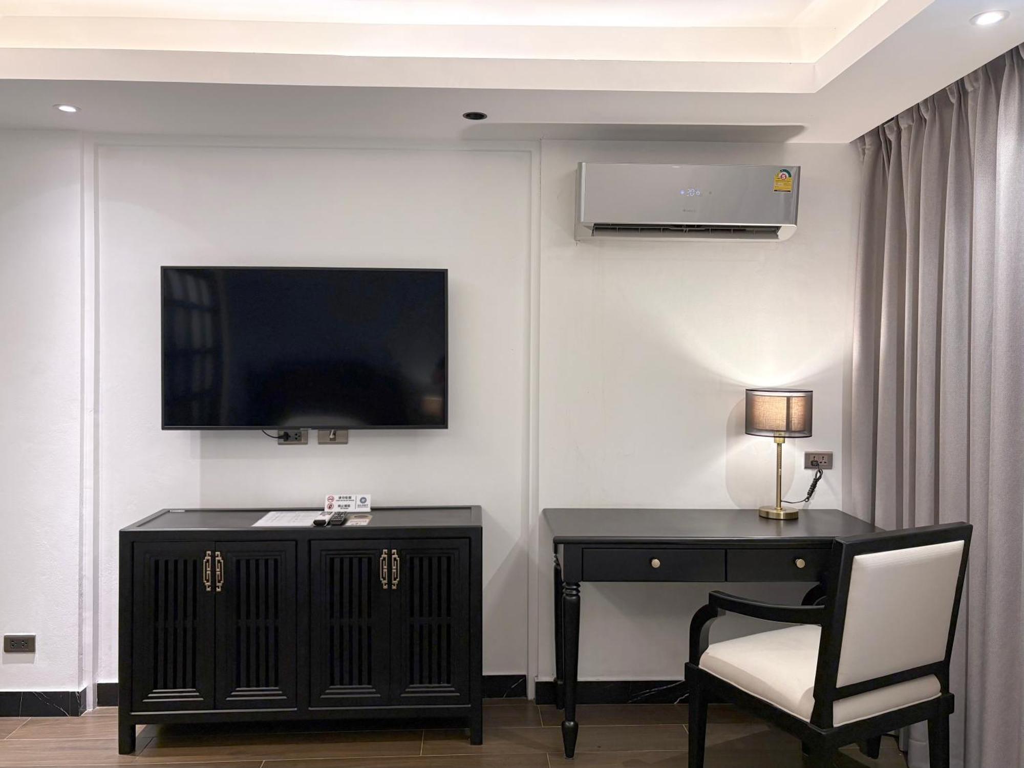Glory Boutique Suites 清迈古城荣耀精品酒店 Csiangmaj Kültér fotó