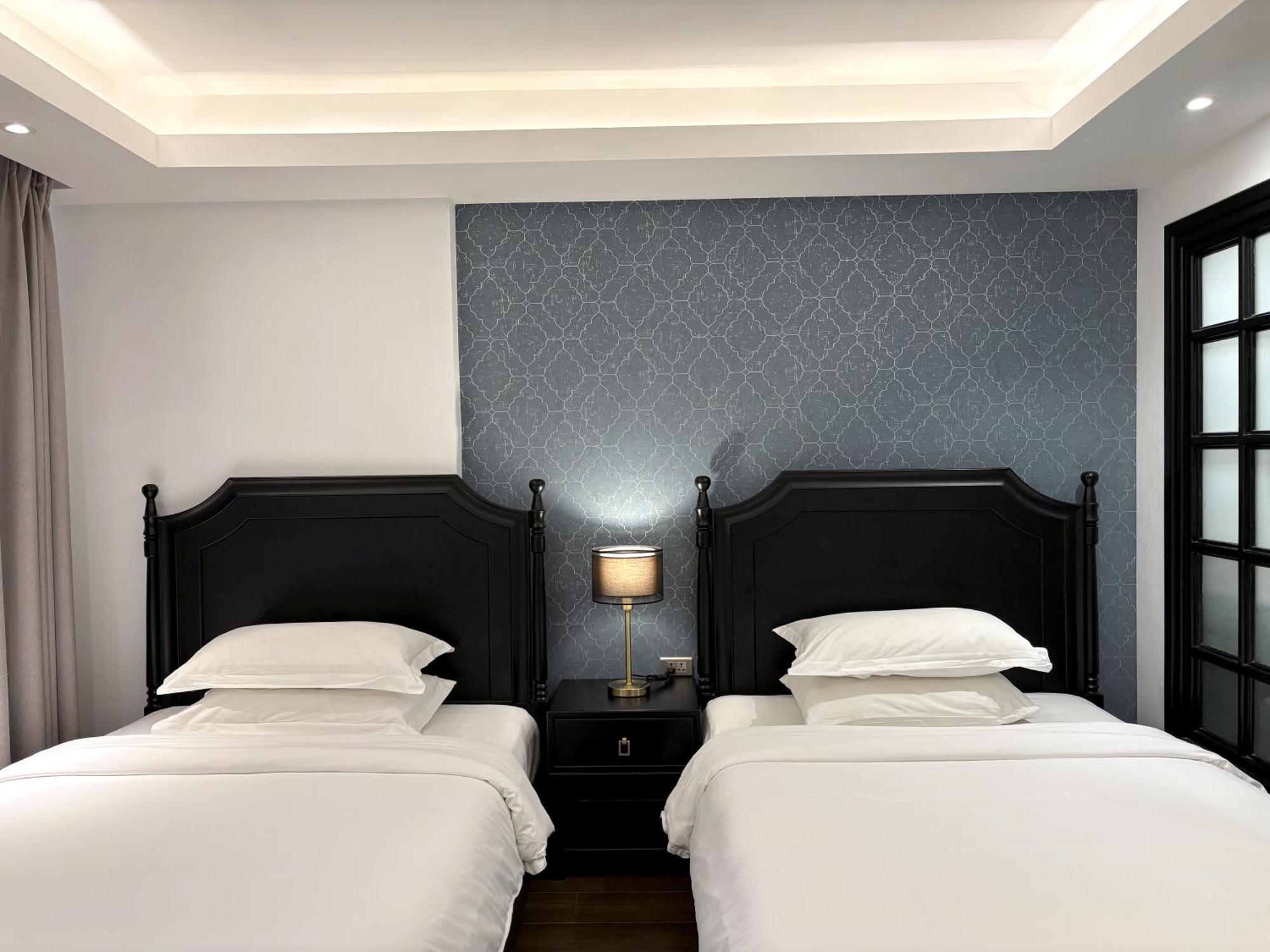 Glory Boutique Suites 清迈古城荣耀精品酒店 Csiangmaj Kültér fotó